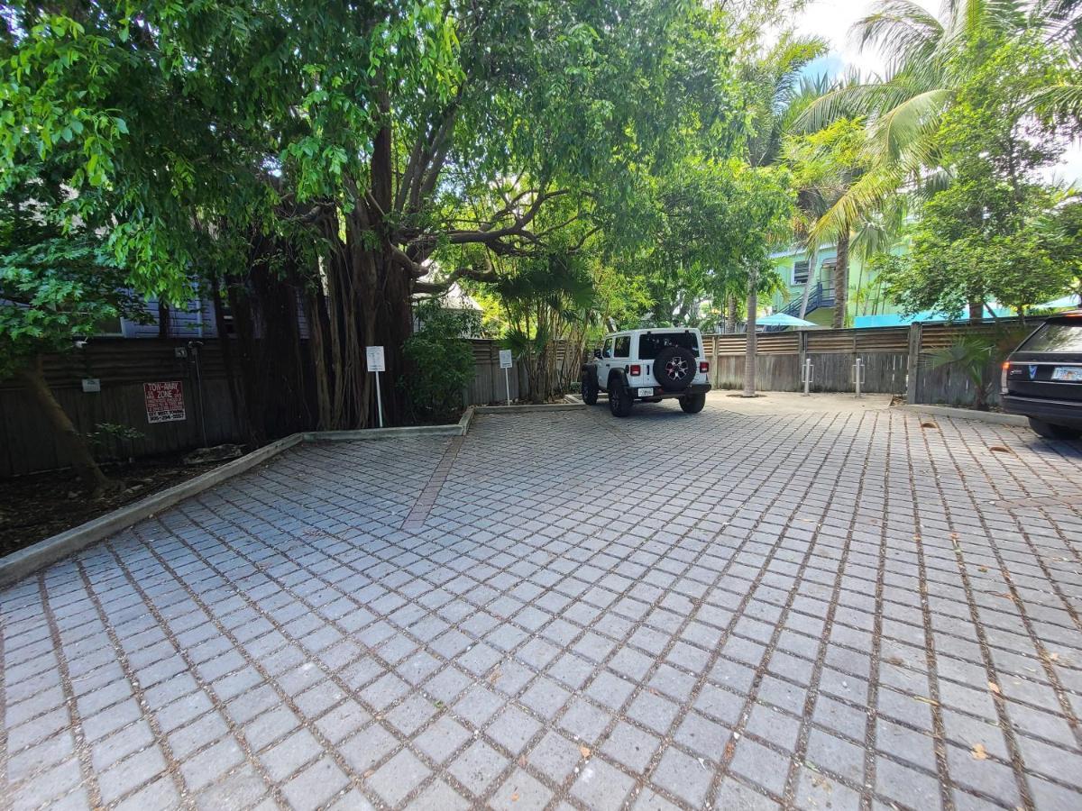 Duval Street Suite W Parking And Pool 키웨스트 외부 사진