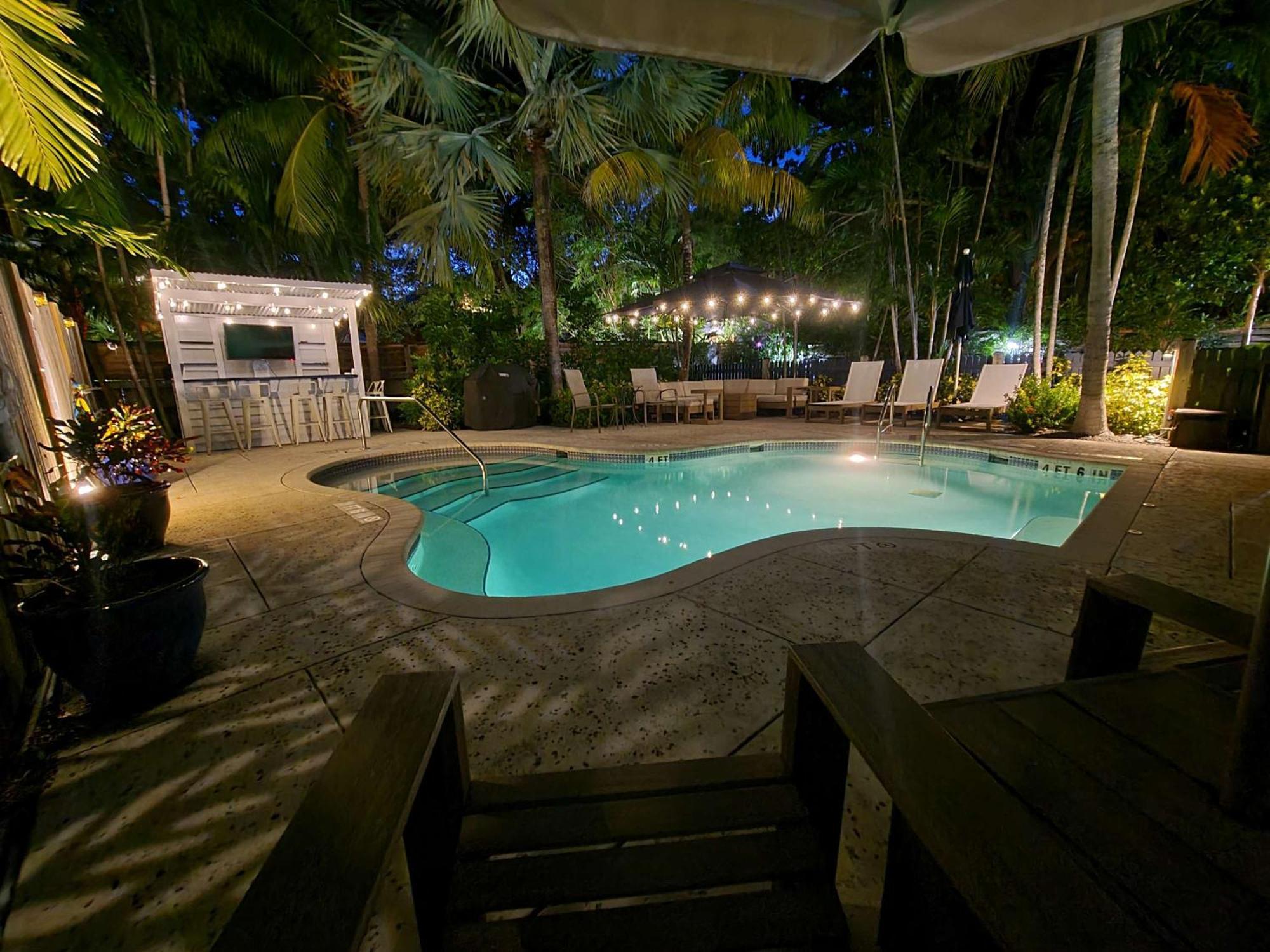 Duval Street Suite W Parking And Pool 키웨스트 외부 사진